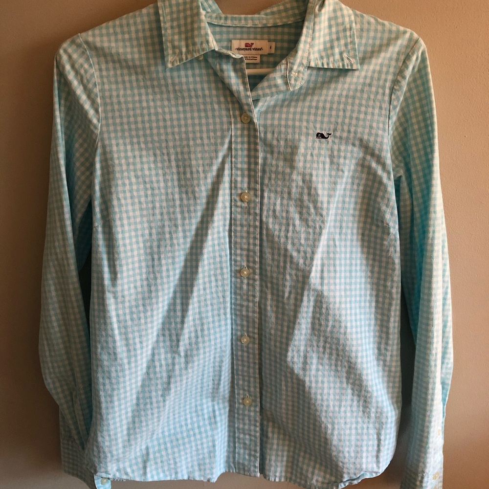 Vineyard Vines light blue button down